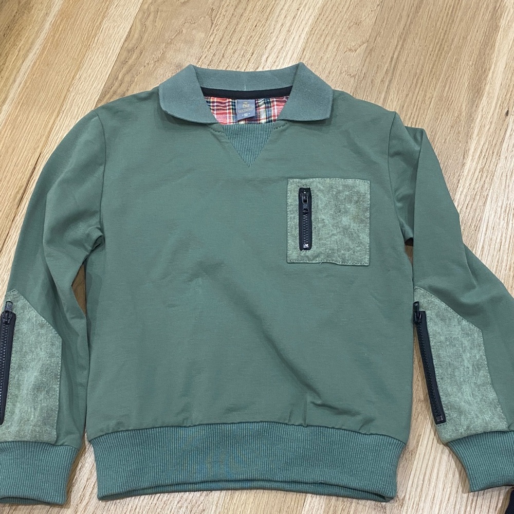 Green kids Pullover with Zipper Details